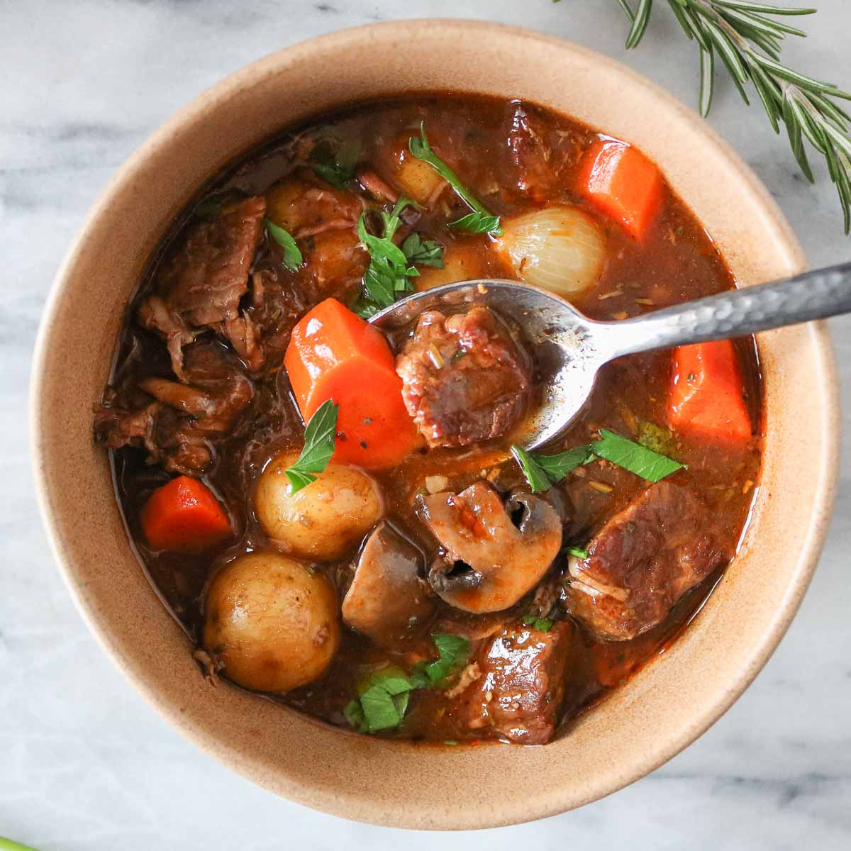 https://girlheartfood.com/wp-content/uploads/2023/03/Homemade-Beef-Stew-Feature.jpg